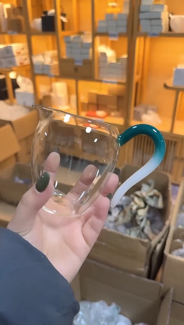 992蓝白怡然公道杯