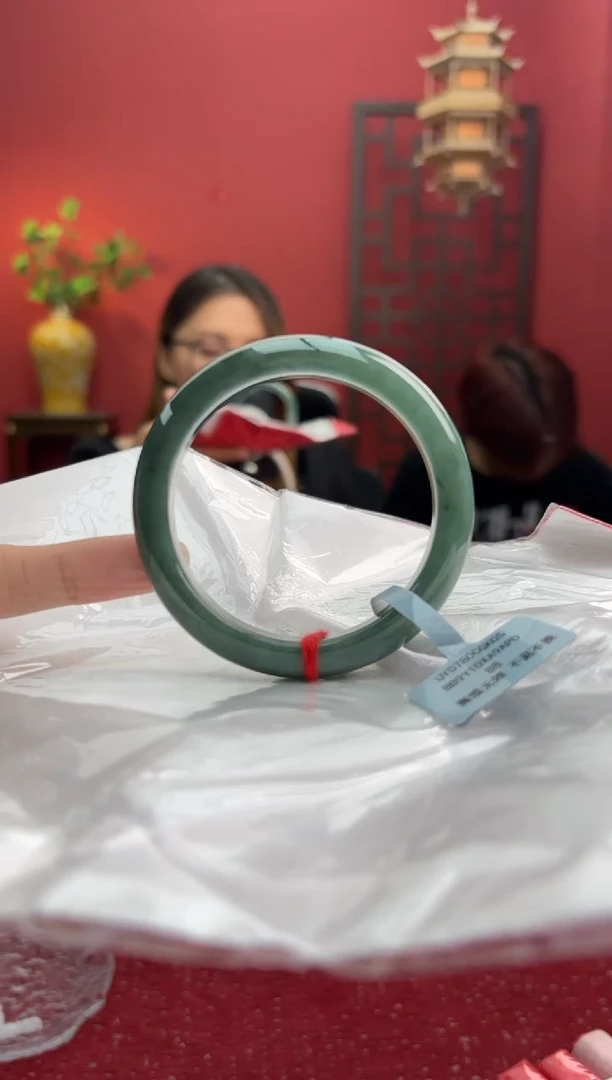 未镶嵌手镯翡翠翡翠手镯1