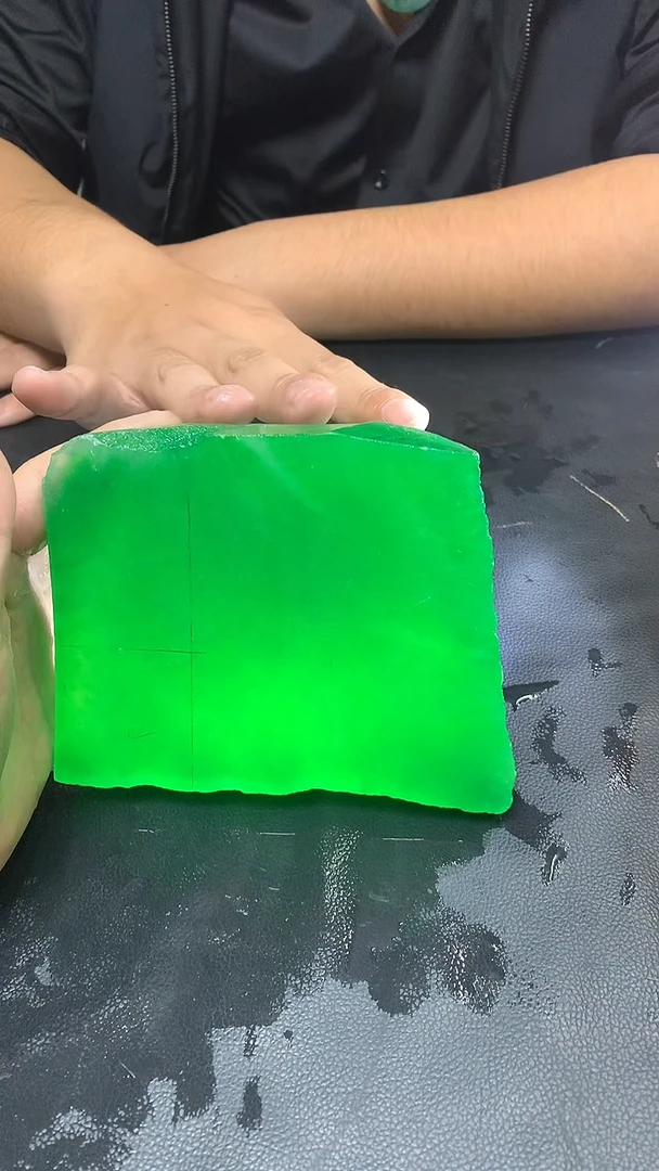 玉冰满绿边角毛坯