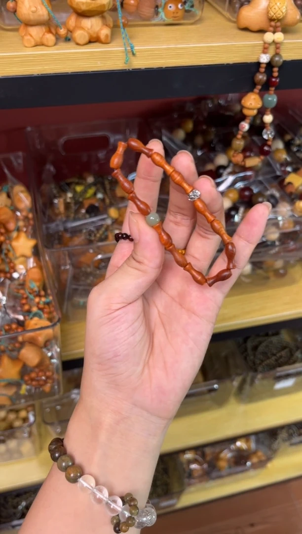 柏木（崖柏）无事牌001-崖柏瓶子-单圈-繁花