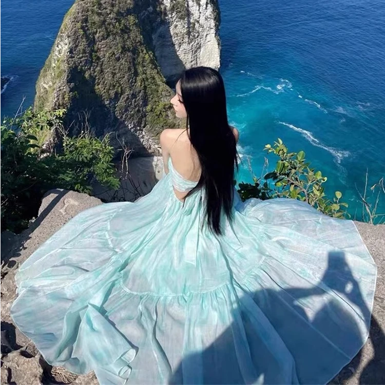 马尔代夫旅游拍照沙滩裙超仙大摆露背挂脖吊带连衣裙海边度假长裙