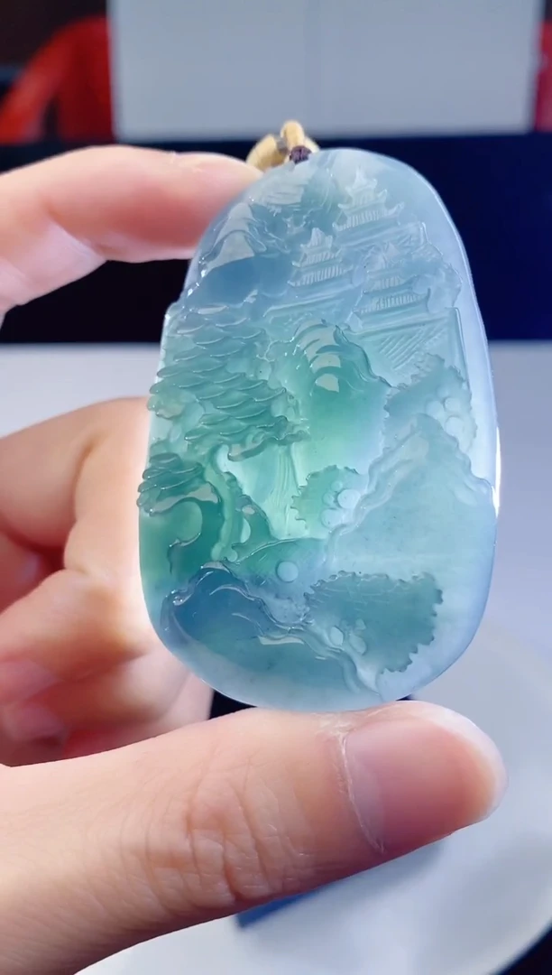 颈饰未镶嵌翡翠