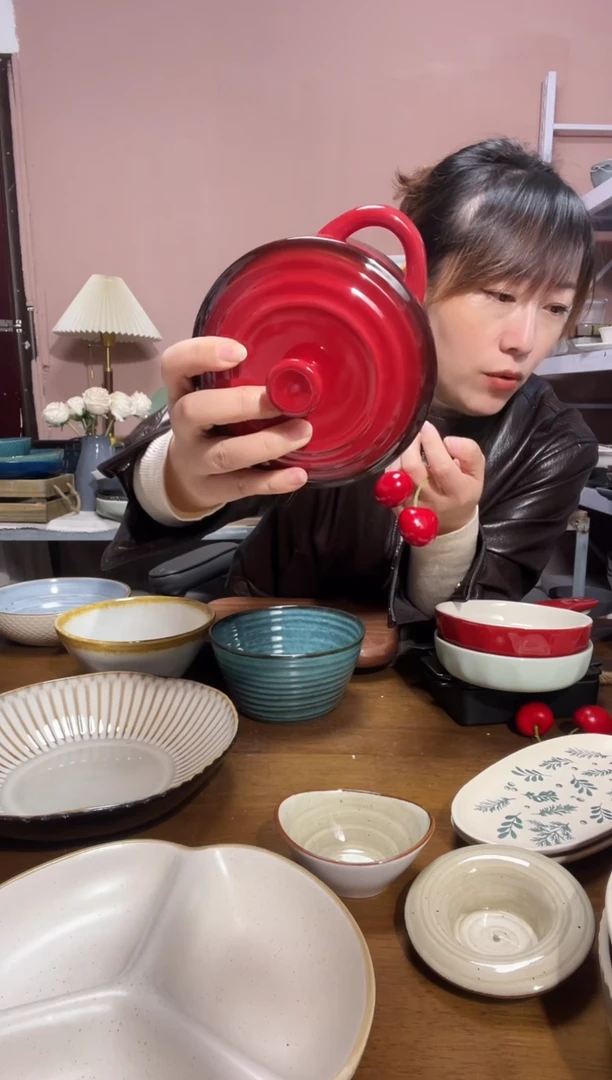 瓷微瑕（1个装）红色双耳碗盖碗