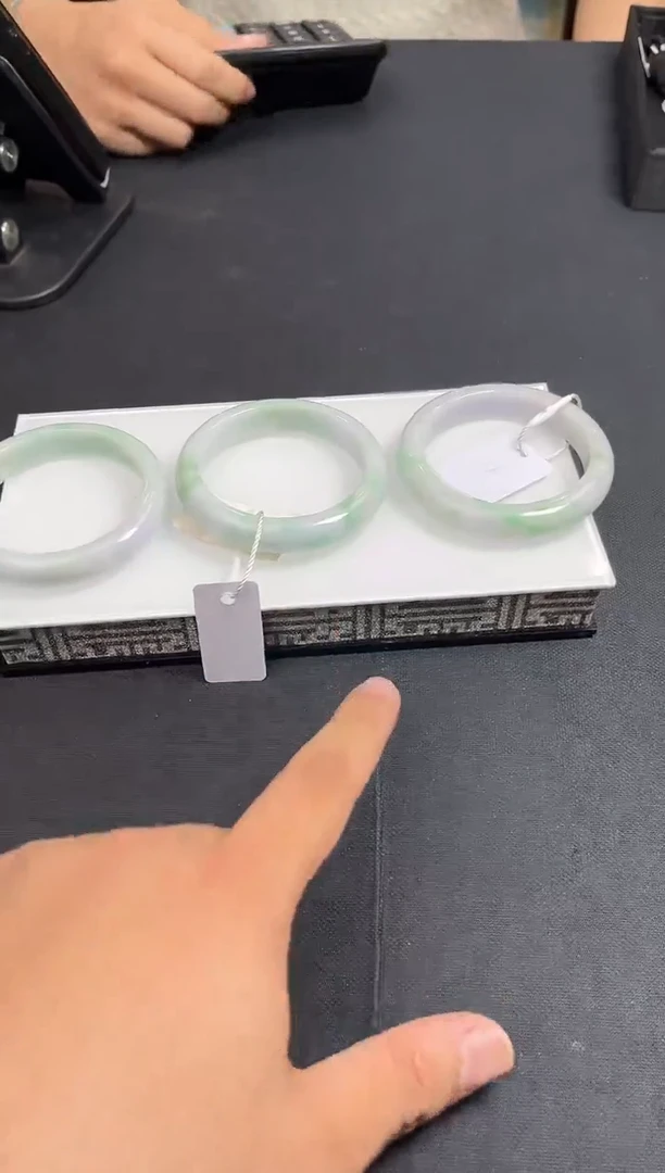 未镶嵌手镯翡翠AJH4/多样性发一个