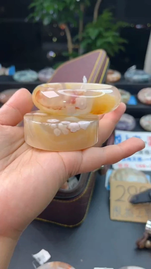 【闪购商品】石英质玉手镯未镶嵌赠送镯心（圈口59