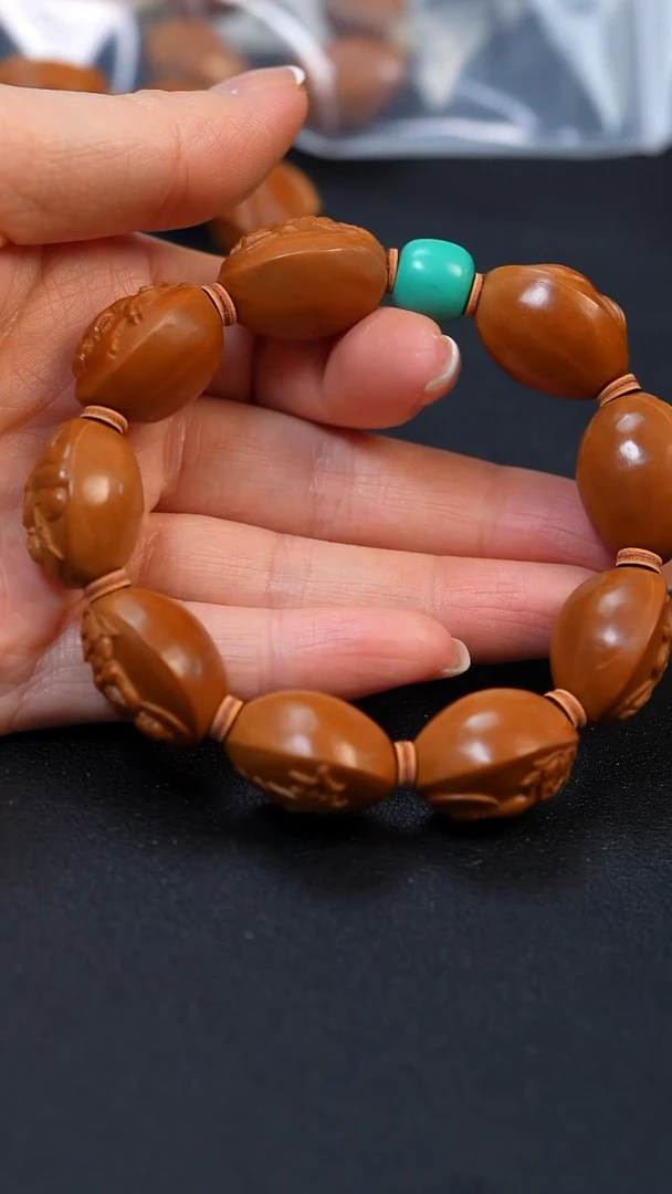 【闪购商品】橄榄核手串无相佛