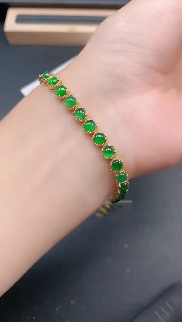 银S925镶嵌戒指翡翠1111