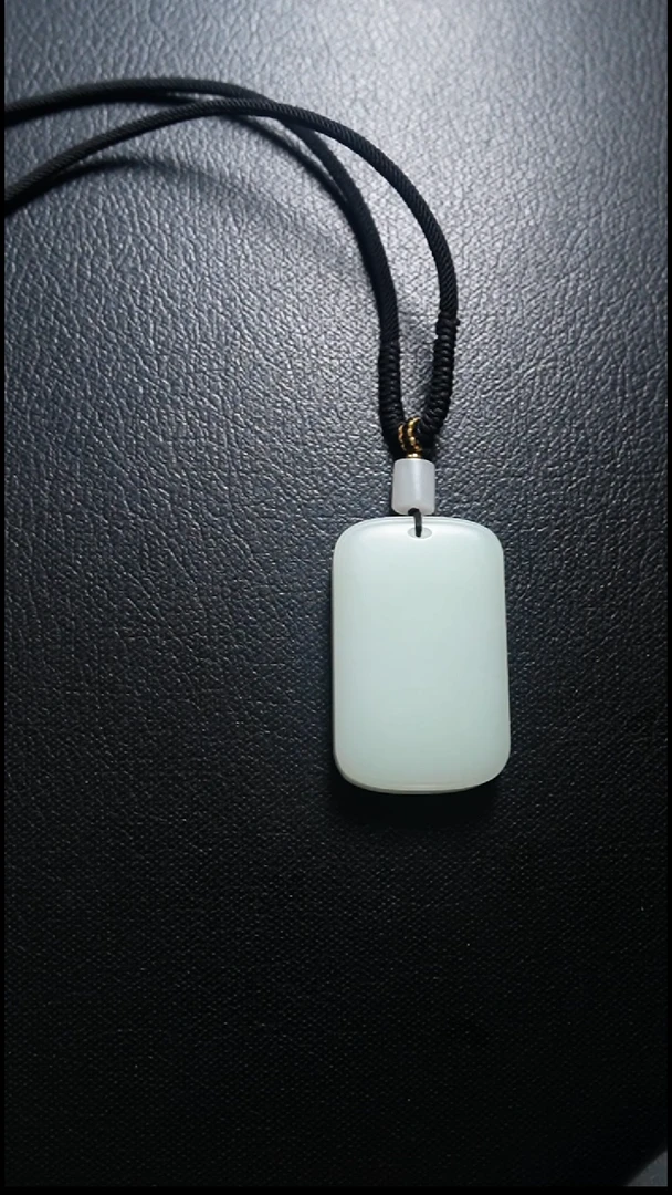 颈饰未镶嵌和田玉无事牌