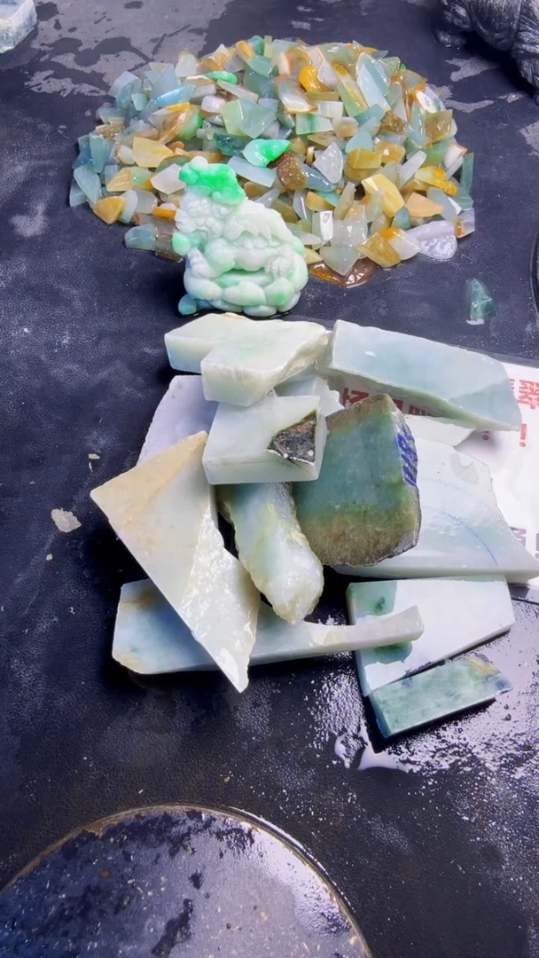 未镶嵌挂件翡翠侯*天然翡翠274