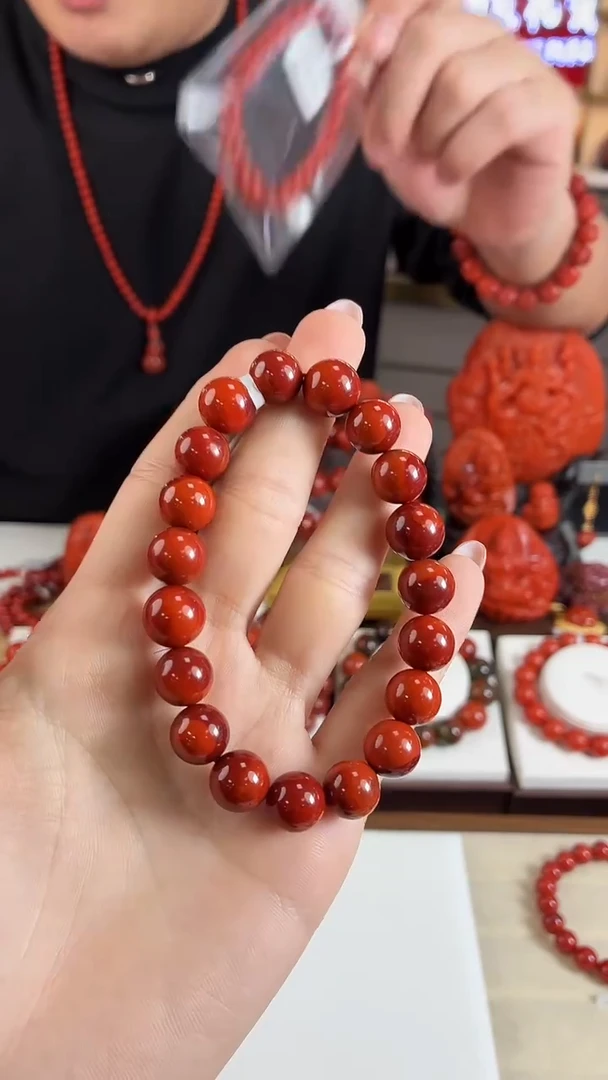 未镶嵌瓦西牛血手串10mm南红玛瑙（多样式发其一）