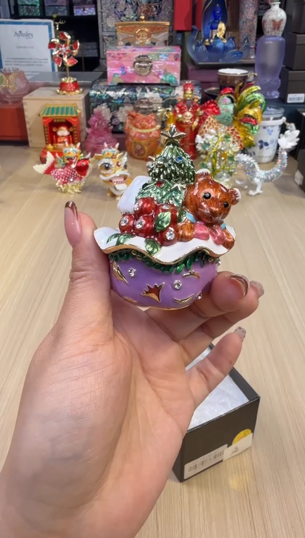 49七宝紫色圣诞小熊雪屋