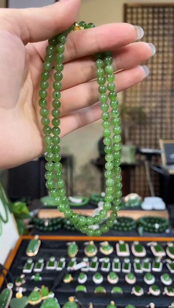 颈饰未镶嵌和田玉（碧玉）±6mm阳绿108项链多样性发一