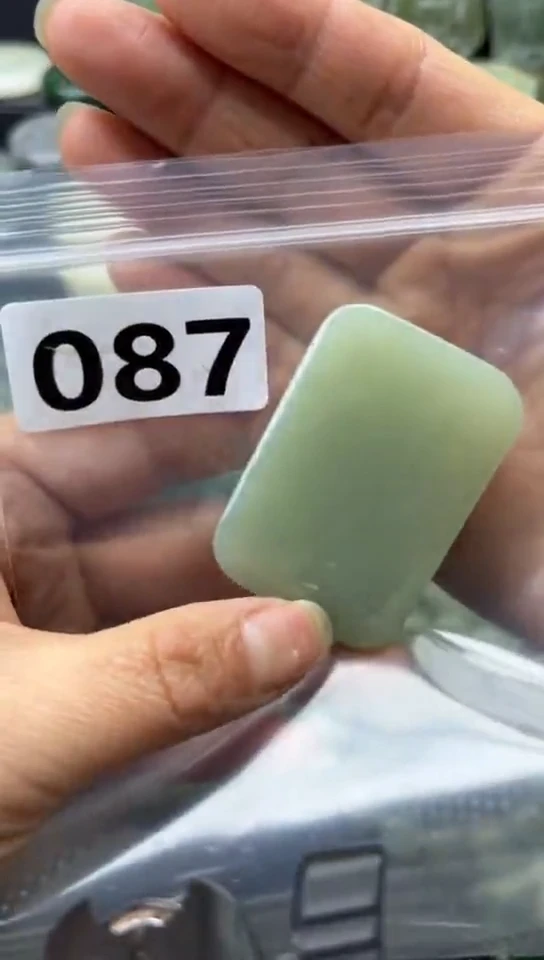 未镶嵌和田玉珠宝半成品牌子