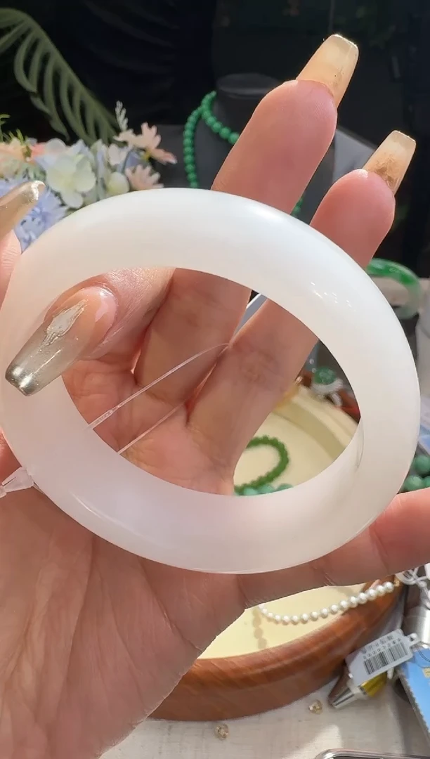 【闪购商品】和田玉手镯未镶嵌手镯