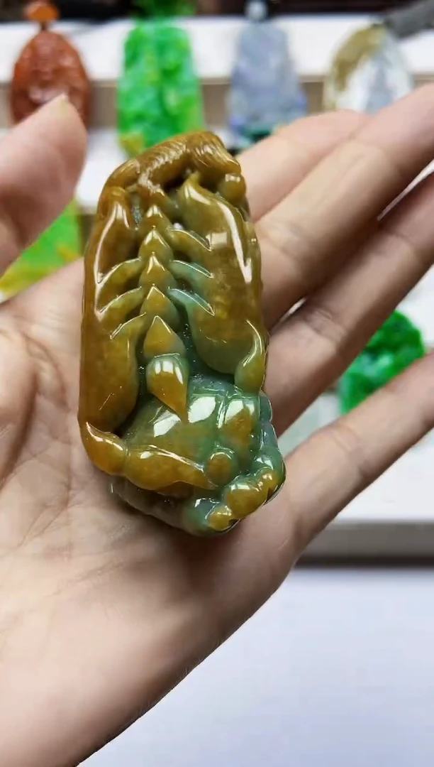 颈饰未镶嵌翡翠翡翠A货