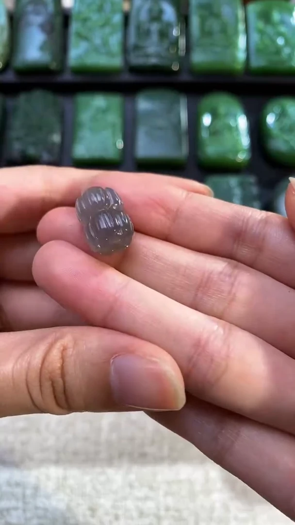 吊坠(不含链)未镶嵌和田玉和田玉并蹄莲桶珠吊坠