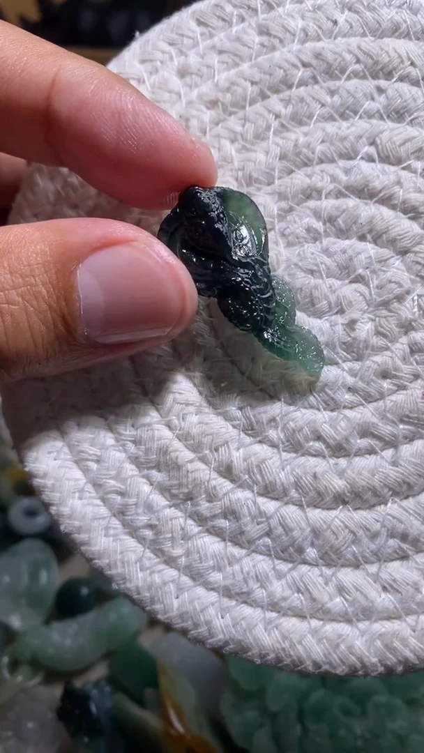 未镶嵌定制翡翠翡翠挂件