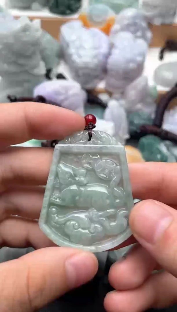吊坠(不含链)未镶嵌翡翠1