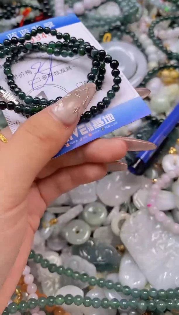 翡翠未镶嵌颈饰闪购0299402多样性发其一