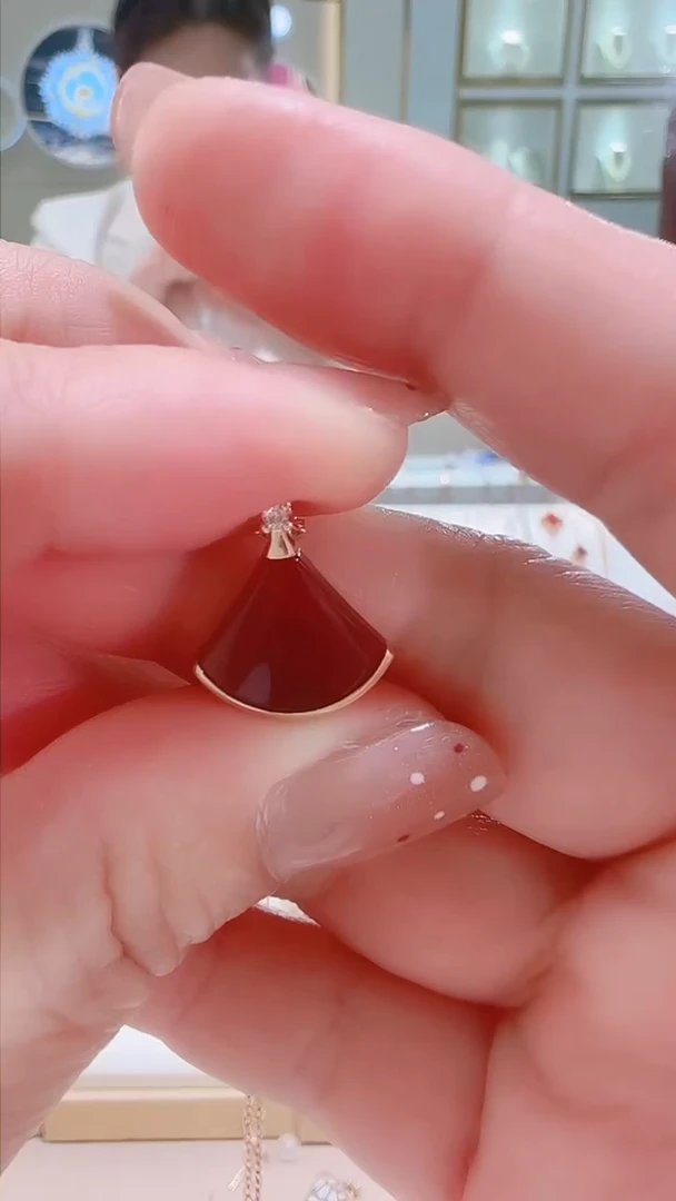 【闪购商品】玛瑙/玉髓吊坠18K金镶嵌18K金吊坠