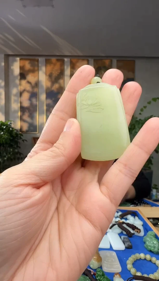 未镶嵌和田玉挂件拍一发一