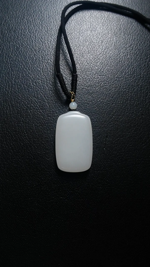 颈饰未镶嵌和田玉无事牌