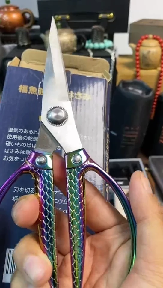 瓷片闪购商品，如图所示