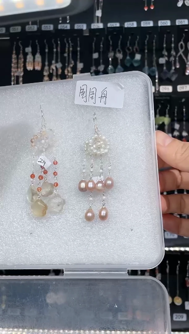 【闪购商品】紫晶耳饰银S925镶嵌周周周舟