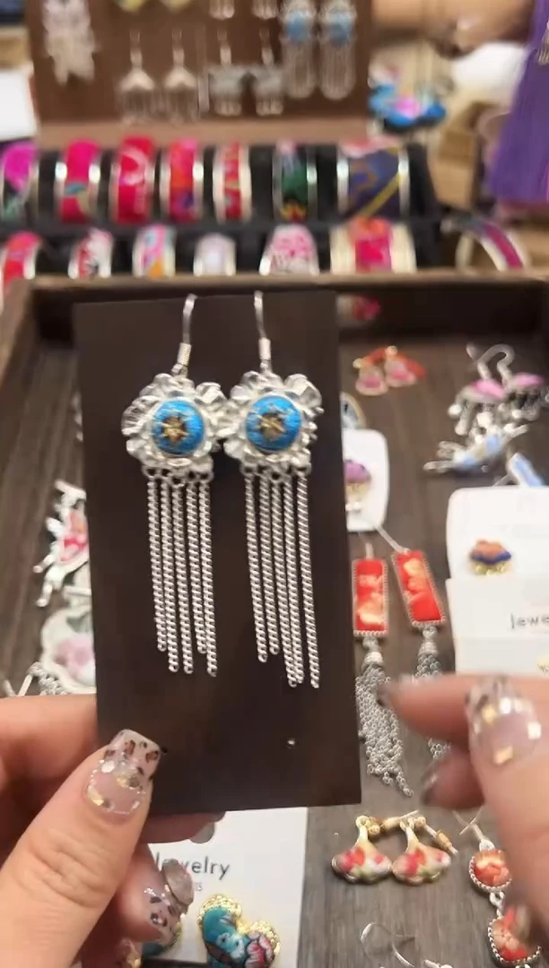 【闪购商品】织绣民族风老绣饰品528