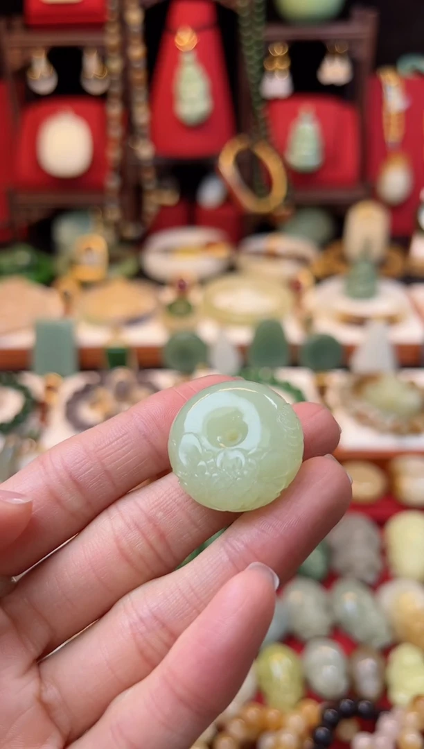 【闪购商品】和田玉挂件未镶嵌1