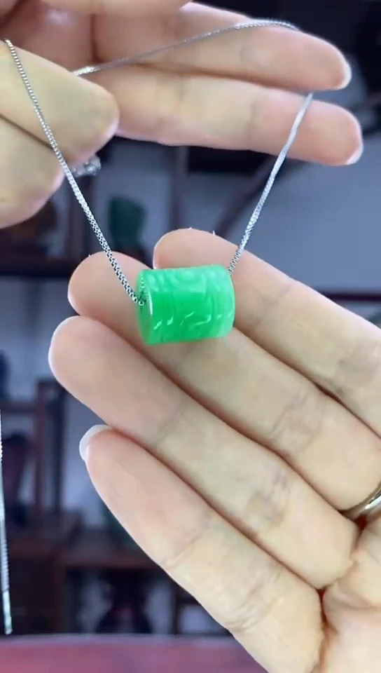 吊坠(赠链)未镶嵌翡翠X56果绿路路通