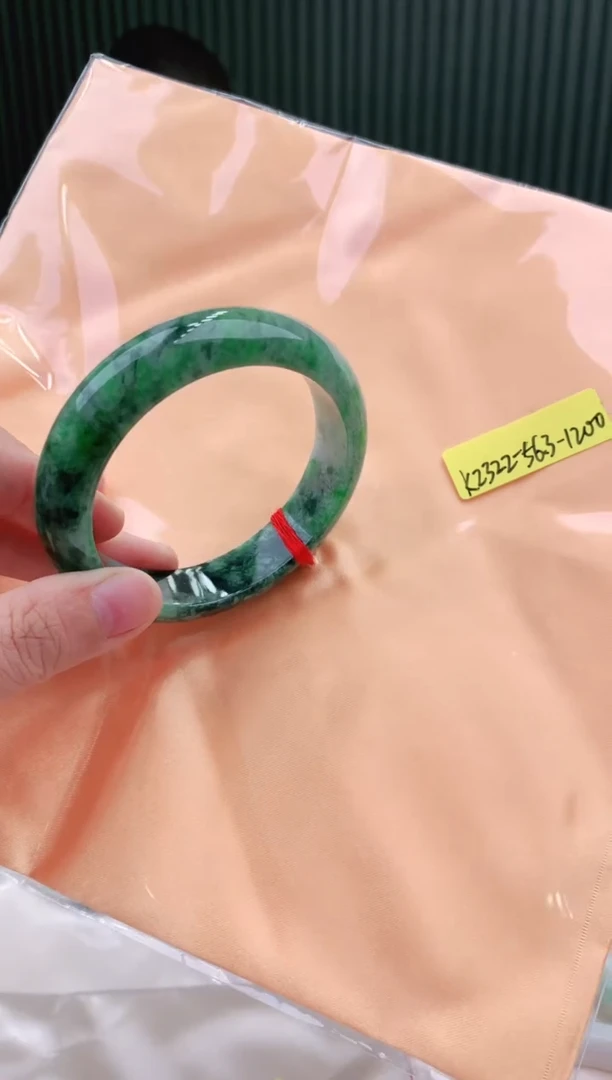 未镶嵌手镯翡翠56