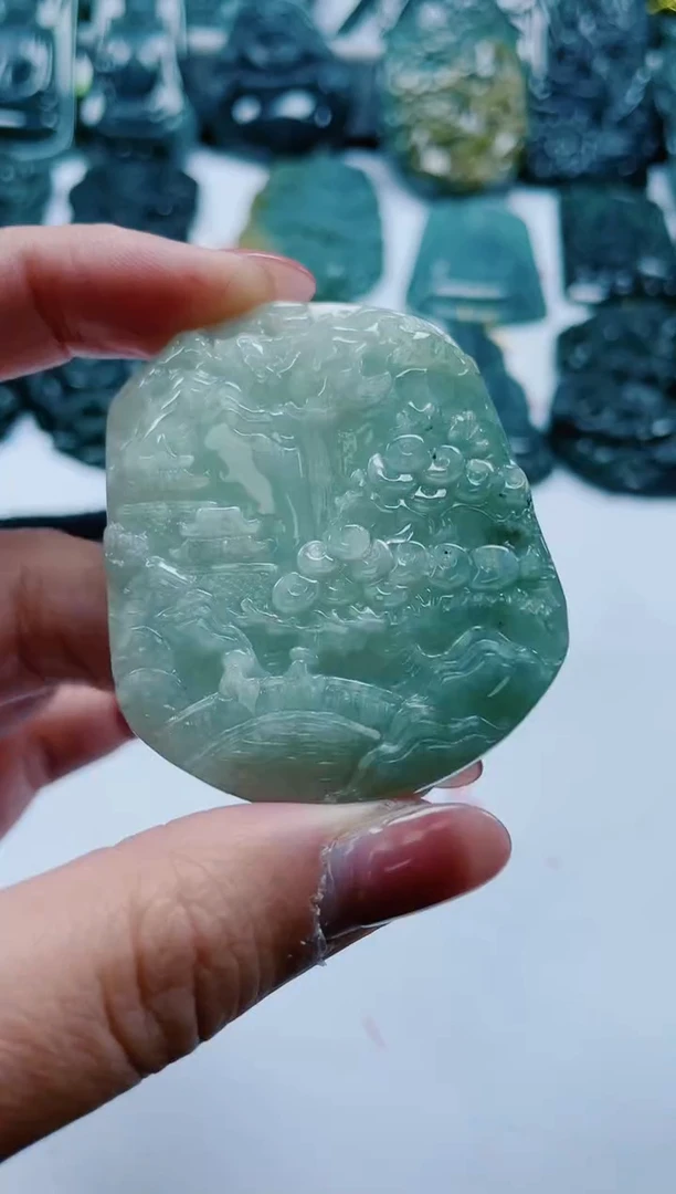 【闪购商品】翡翠颈饰未镶嵌