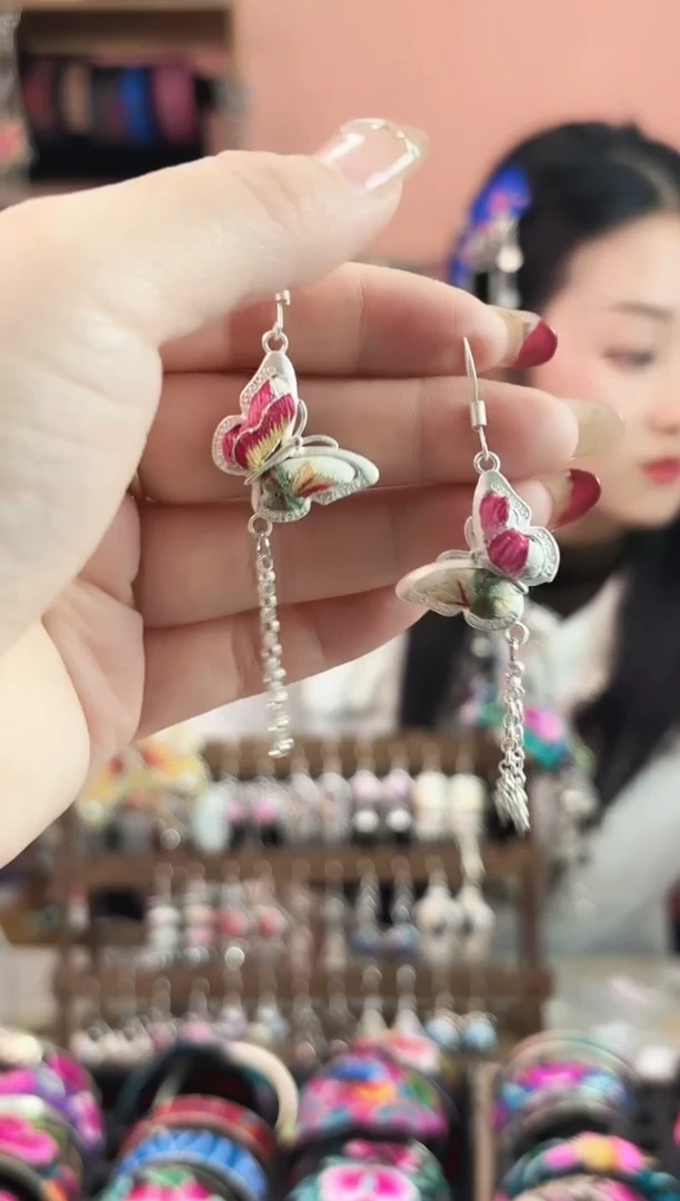 织绣艺枝独绣手工饰品110