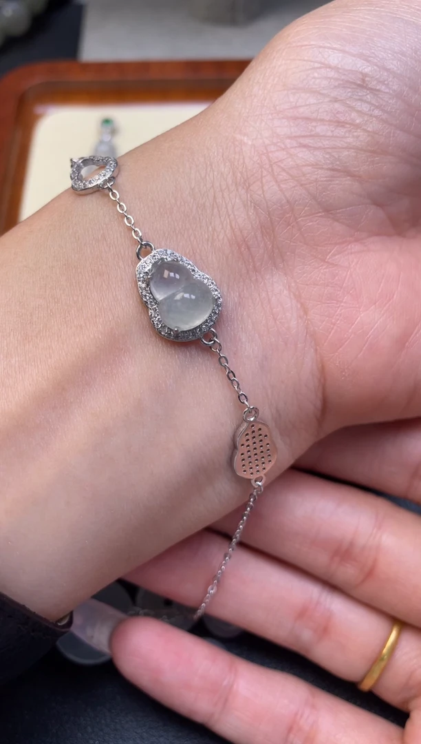 翡翠银S925镶嵌颈饰葫芦手链