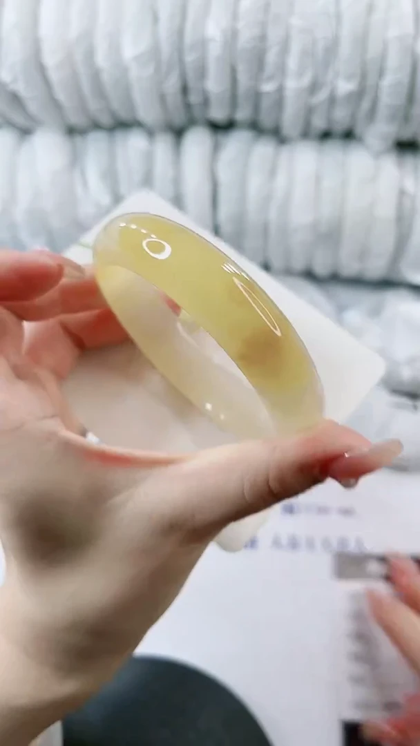 【闪购商品】石英质玉手镯未镶嵌0615599046-62多样性发货