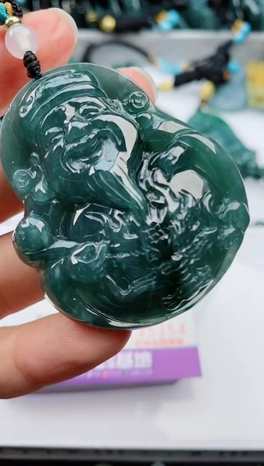 【闪购商品】翡翠颈饰未镶嵌