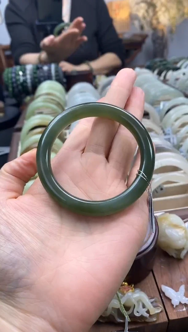 未镶嵌手镯和田玉深湖水绿圈口56