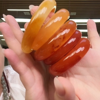 黄龙玉手镯多样性发其一2050001