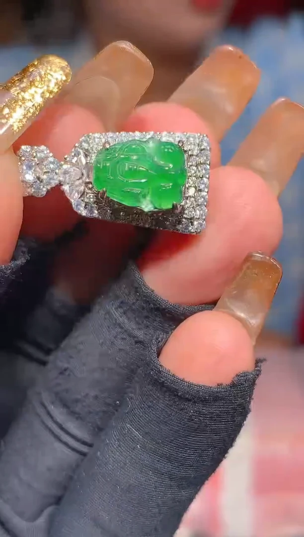 【闪购商品】定制翡翠未镶嵌35定制翡翠-多样性发货（发其一）