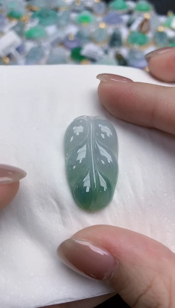 【闪购商品】翡翠颈饰未镶嵌天然缅甸翡翠A货