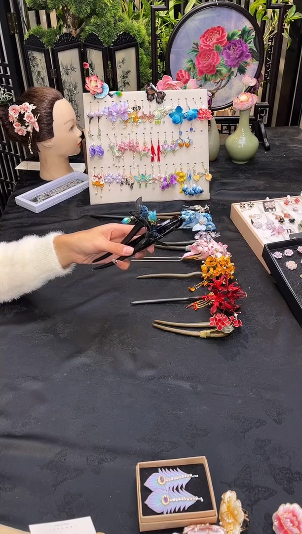 织绣猫非遗手工苏绣饰品改懒人夹