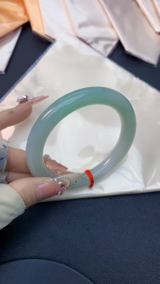 未镶嵌手镯翡翠0937016019