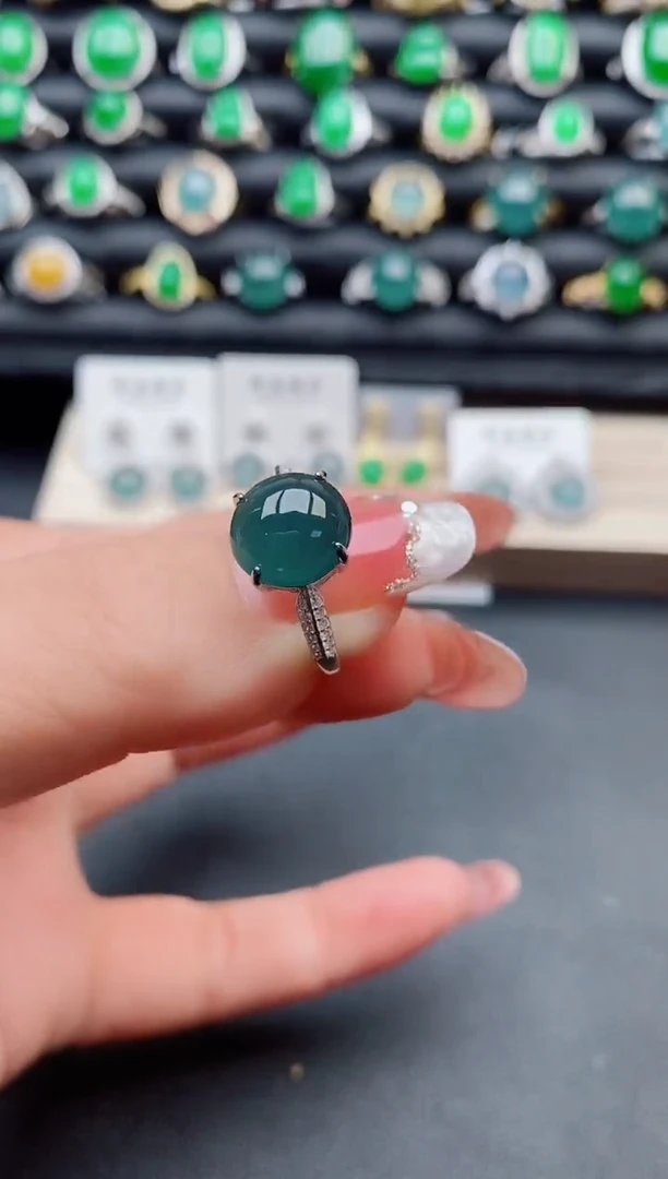 【闪购商品】翡翠戒指银S925镶嵌08000