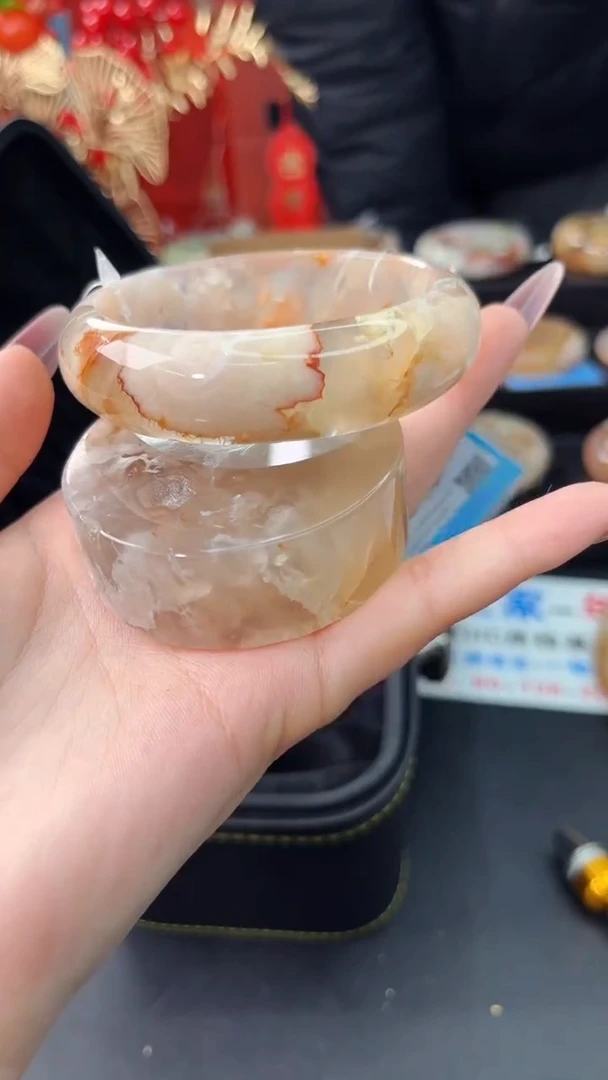 【闪购商品】石英质玉手镯未镶嵌赠送镯心（59圈口）