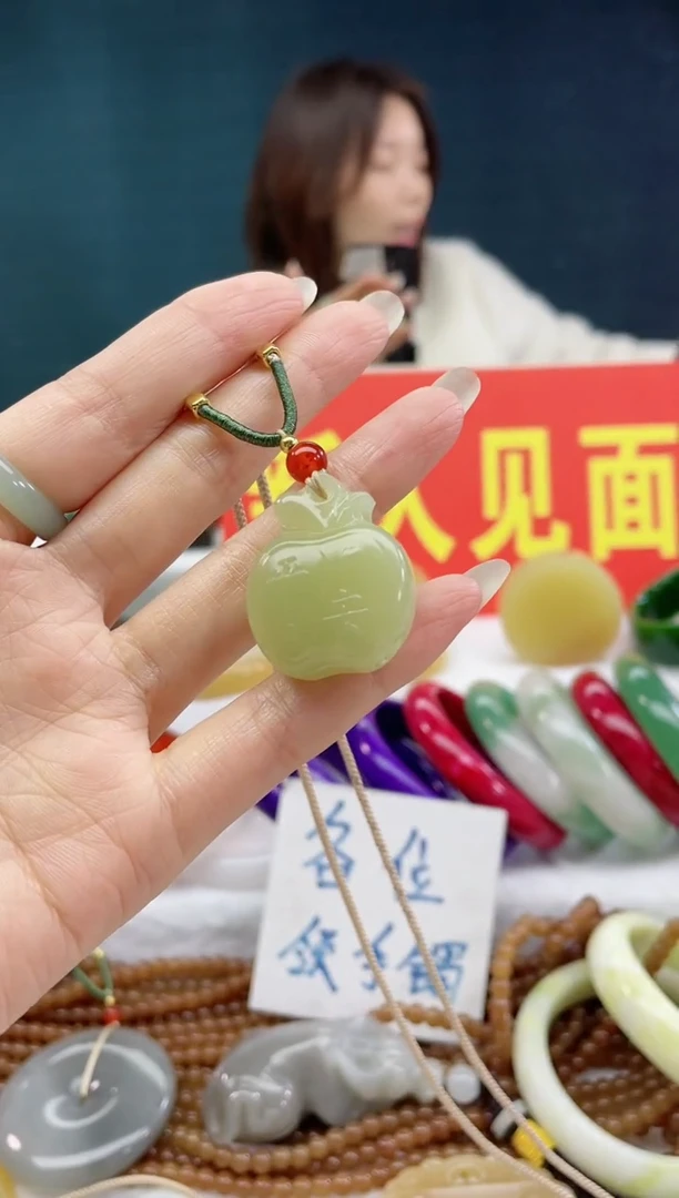 【闪购商品】和田玉颈饰未镶嵌1