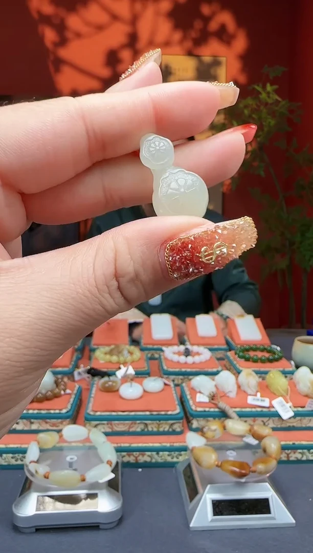 【闪购商品】和田玉吊坠未镶嵌吊坠