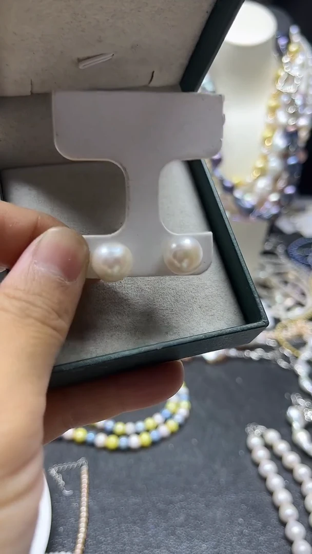 颈饰未镶嵌淡水珍珠多人