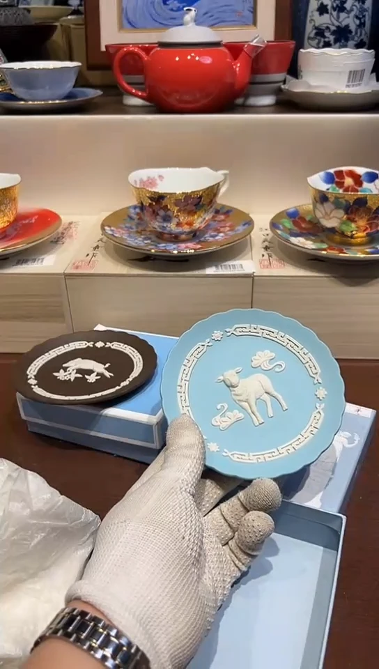 【闪购商品】中古回流瓷器好看，谨慎参拍