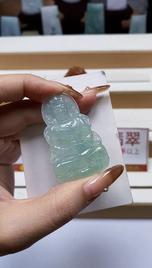 颈饰未镶嵌翡翠1